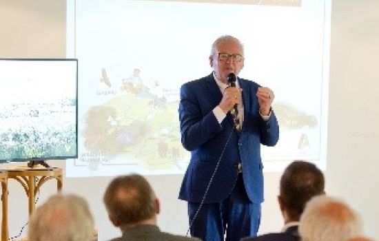 Regio neemt afscheid van burgemeester Melis van de Groep